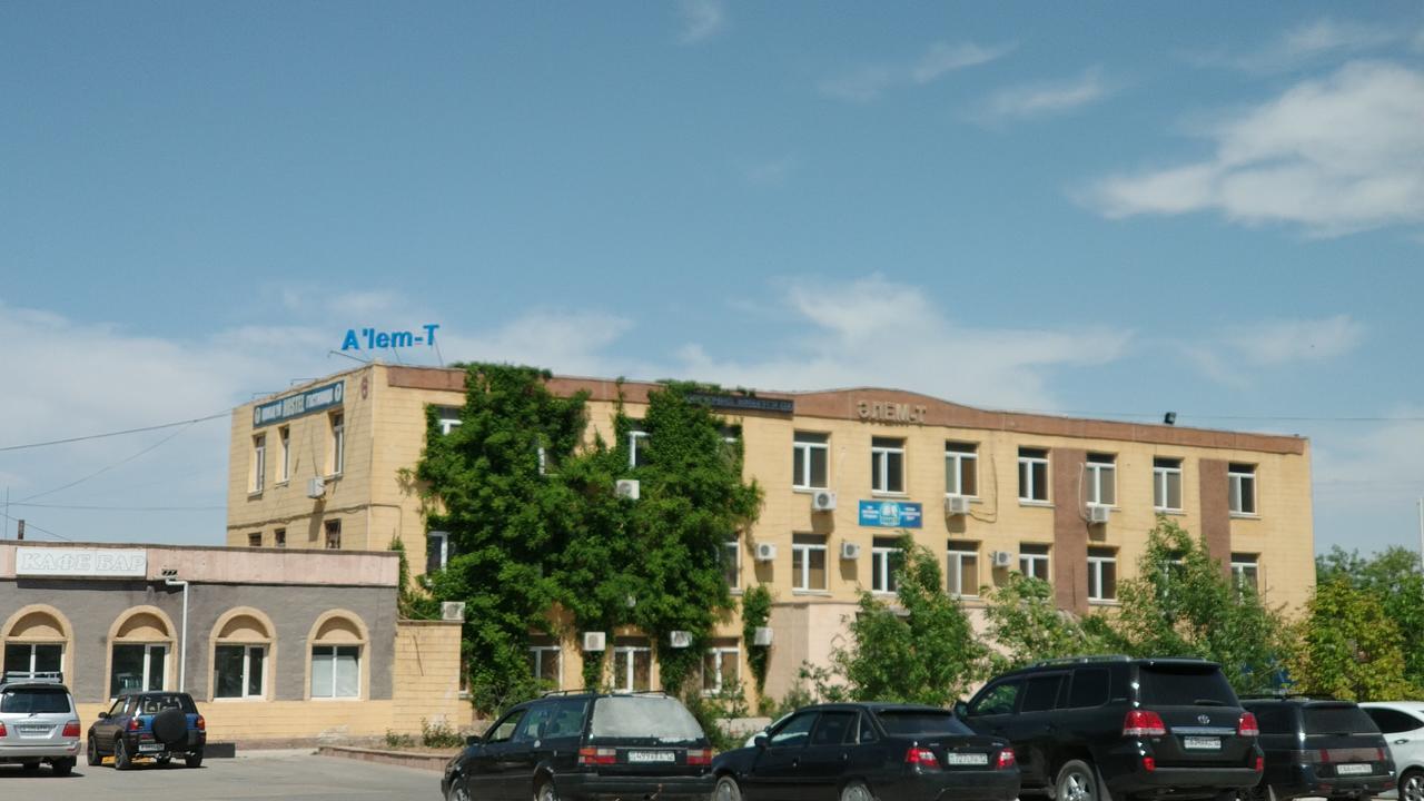 Элем-Т Hostel อัคเทา ภายนอก รูปภาพ
